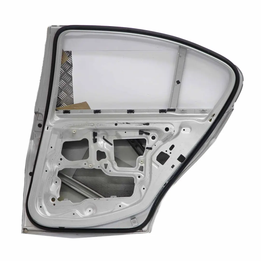 Tür Hinten Rechts Titansilber Titan Silber Metallic - 354 für BMW E90 mit Teilenummer 7203648 BMW E90 Tür Hinten Rechts Titansilber Titan Silber Metallic - 354 - SKU 7203648-TS4 - Teilenummer 7203648