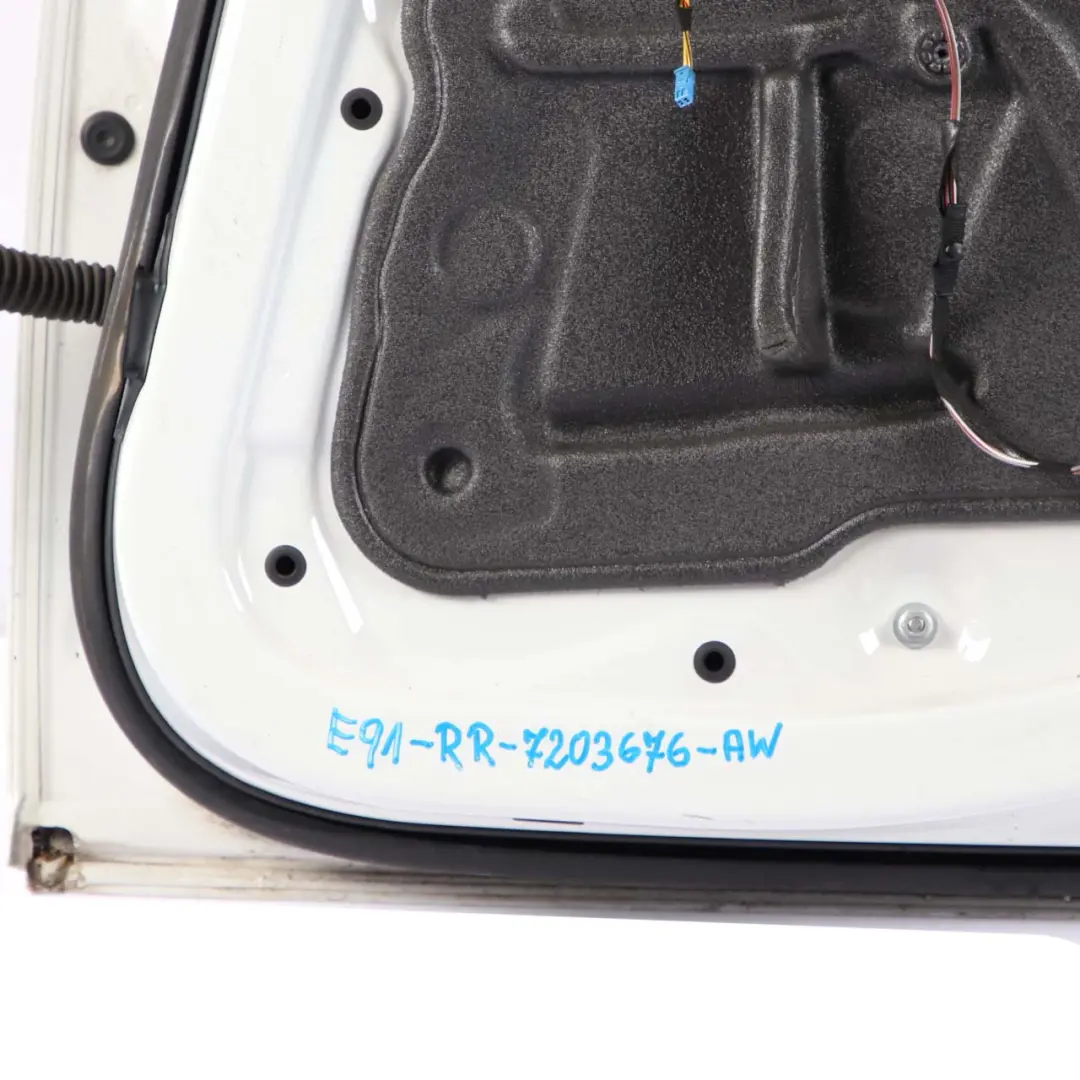 Door Rear Right O/S Alpinweiss Alpine White 3 - 300 to BMW 3 E91 Touring with Part number 7203676 BMW 3 E91 Touring Door Rear Right O/S Alpinweiss Alpine White 3 - 300 - SKU 7203676-AW - Part number 7203676