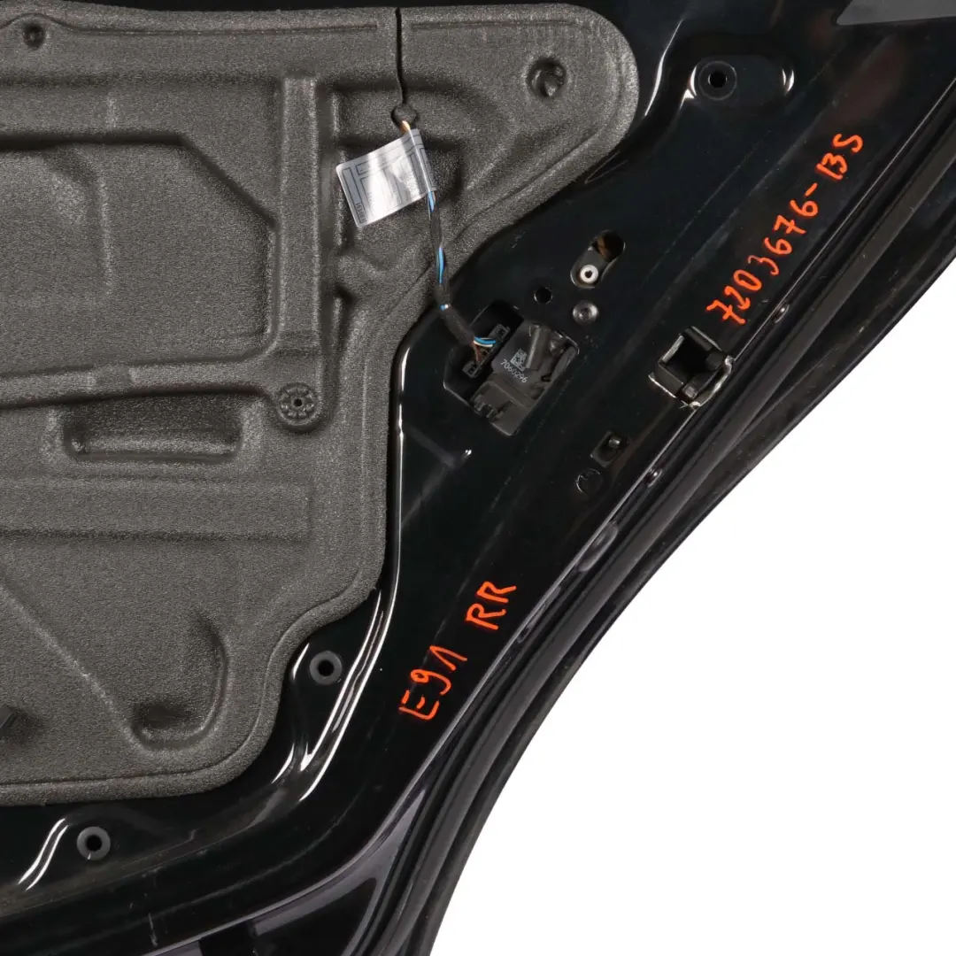 Door Rear Right O/S Black Sapphire Metallic - 475 to BMW E91 Touring with Part number 7203676 BMW E91 Touring Door Rear Right O/S Black Sapphire Metallic - 475 - SKU 7203676-BS - Part number 7203676