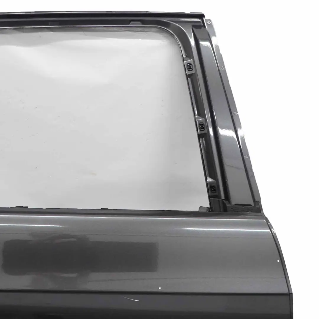 Porta Posteriore Destra Sparkling Graphite Metallic- A22 per BMW E91 con numero di parte 7203676 BMW E91 Porta Posteriore Destra Sparkling Graphite Metallic- A22 - SKU 7203676-SG1 - Numero di parte 7203676
