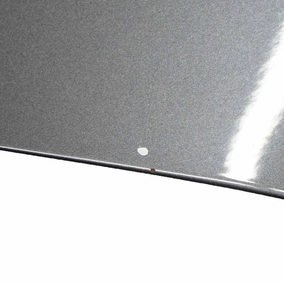 Tür Hinten Rechts Sparkling Graphite Metallic - A22 für BMW E91 Touring mit Teilenummer 7203676 BMW E91 Touring Tür Hinten Rechts Sparkling Graphite Metallic - A22 - SKU 7203676-SG1 - Teilenummer 7203676