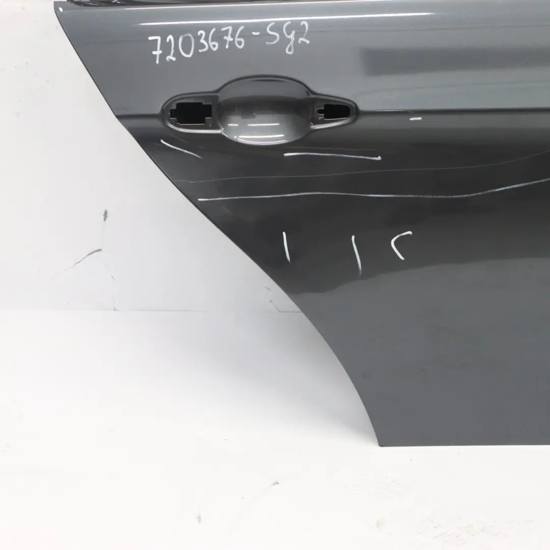 Arrière Droite Graphite Etincelant Métallisé - A22 pour BMW E91 Touring Porte à propos du numéro de pièce 7203676 BMW E91 Touring Porte Arrière Droite Graphite Etincelant Métallisé - A22 - SKU 7203676-SG2 - Numéro de pièce 7203676