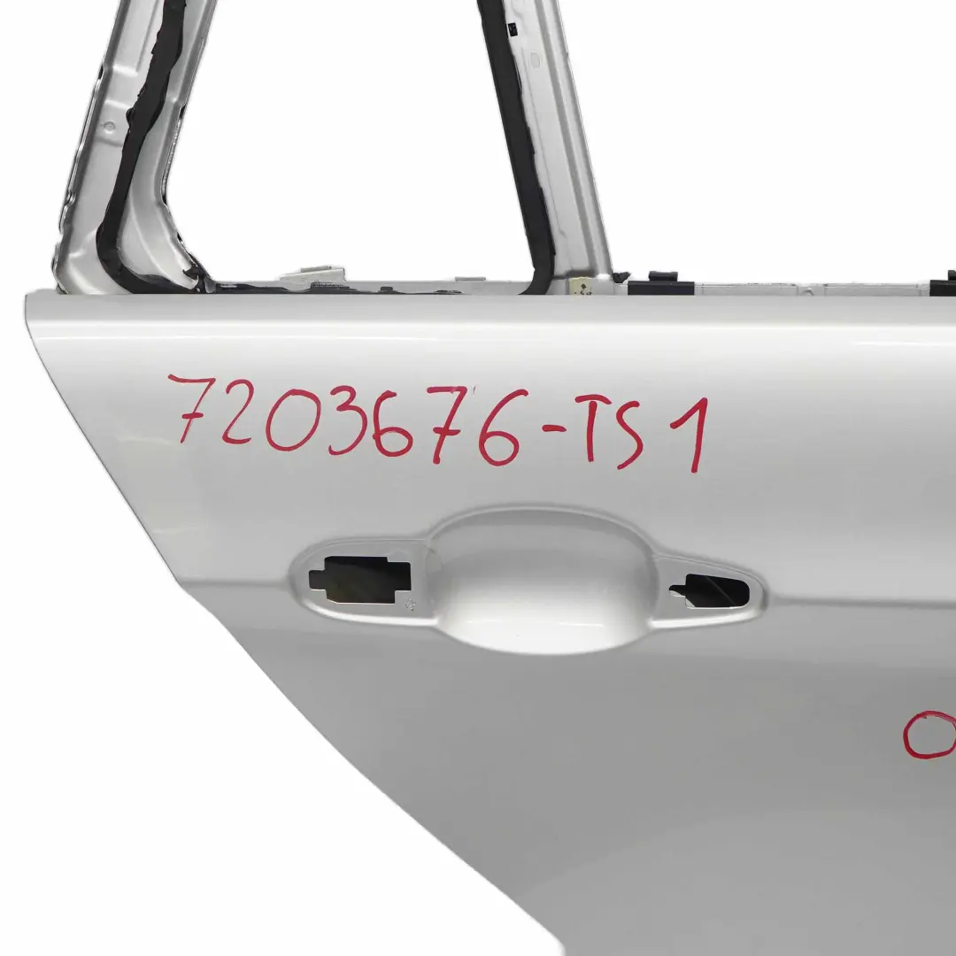 Porta Posteriore Dx Argento-Titanio Titan Siber Metallico - per BMW E91 Touring con numero di parte 7203676 BMW E91 Touring Porta Posteriore Dx Argento-Titanio Titan Siber Metallico - - SKU 7203676-TS1 - Numero di parte 7203676