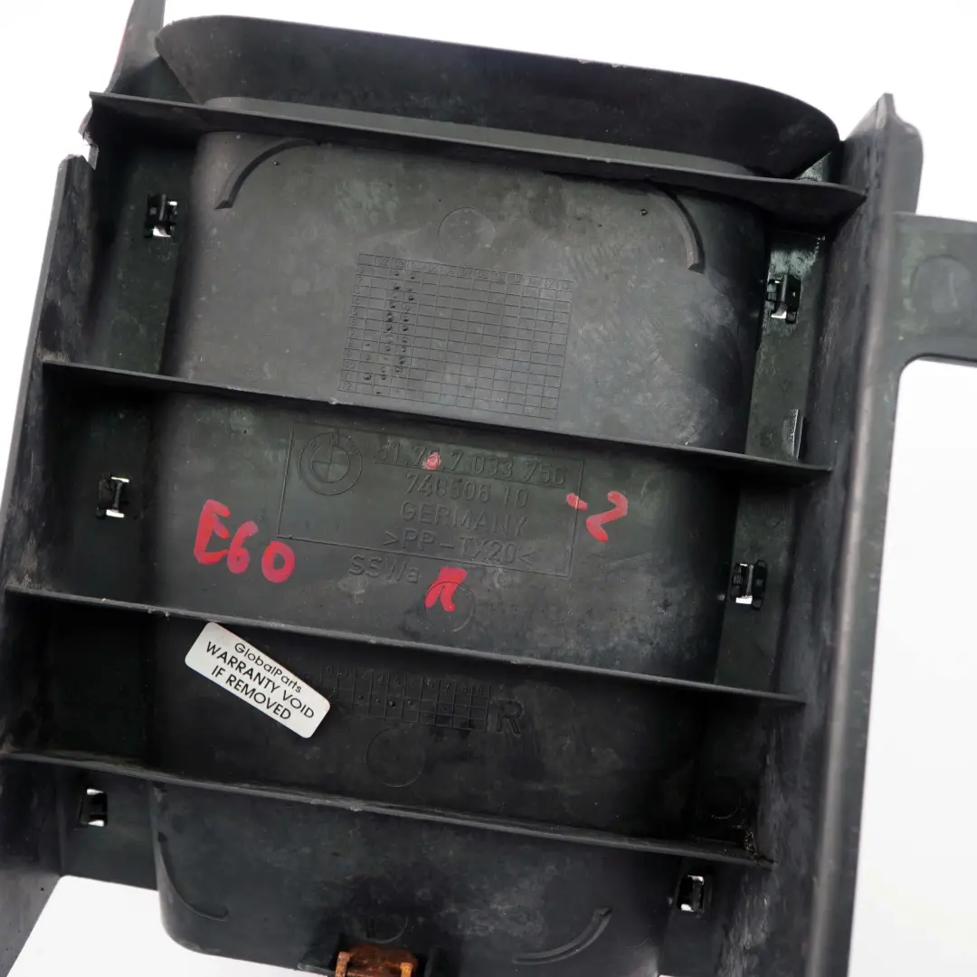 Delantero Derecho Freno Aire Refrigeracion Tubo 7033756 para BMW E60 E61 E63 E64 con número de pieza 7203964 BMW E60 E61 E63 E64 Delantero Derecho Freno Aire Refrigeracion Tubo 7033756 - SKU 7203964-2 - Número de pieza 7203964