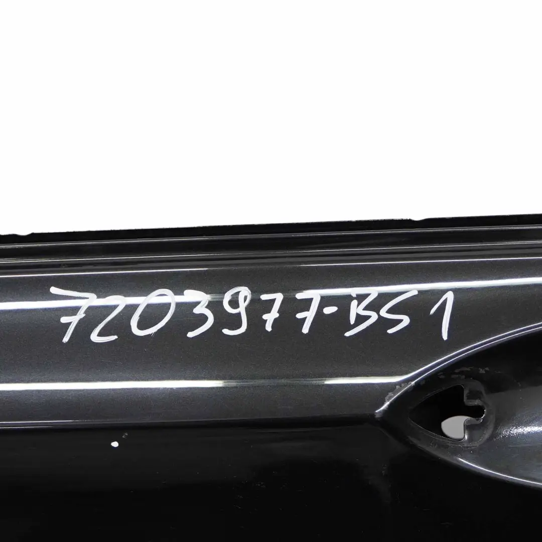 Pannello Porta Anteriore Sinistra Nero Black Sapphire Metallic - 475 per BMW F01 con numero di parte 7203977 BMW F01 Pannello Porta Anteriore Sinistra Nero Black Sapphire Metallic - 475 - SKU 7203977-BS1 - Numero di parte 7203977