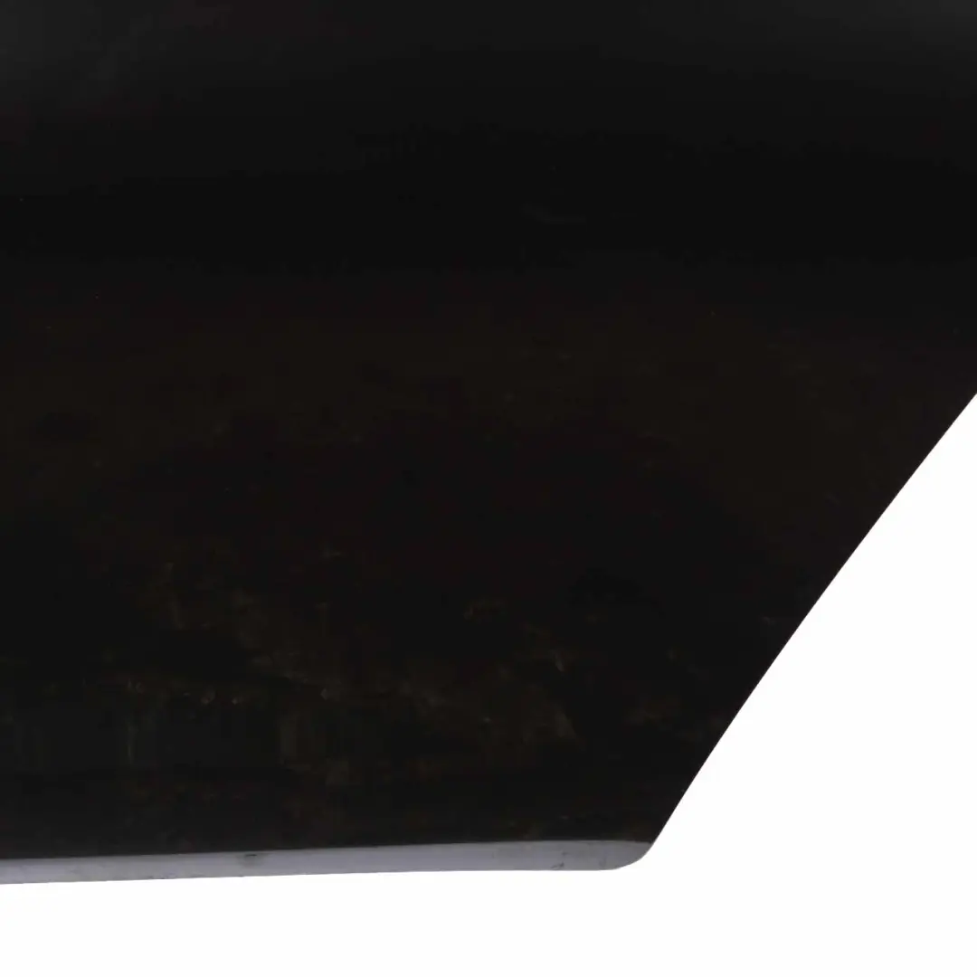Puerta Trasera Izquierda Gris Sophisto Metallic B90 para BMW F01 con número de pieza 7203979 BMW F01 Puerta Trasera Izquierda Gris Sophisto Metallic B90 - SKU 7203979-SOP - Número de pieza 7203979