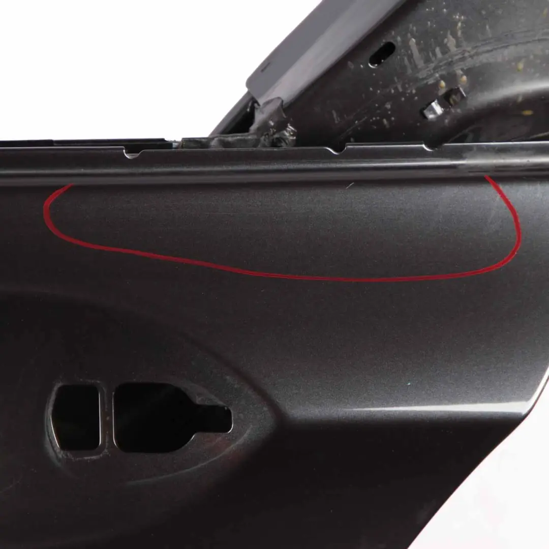 Puerta Trasera Izquierda Gris Sophisto Metallic B90 para BMW F01 con número de pieza 7203979 BMW F01 Puerta Trasera Izquierda Gris Sophisto Metallic B90 - SKU 7203979-SOP - Número de pieza 7203979