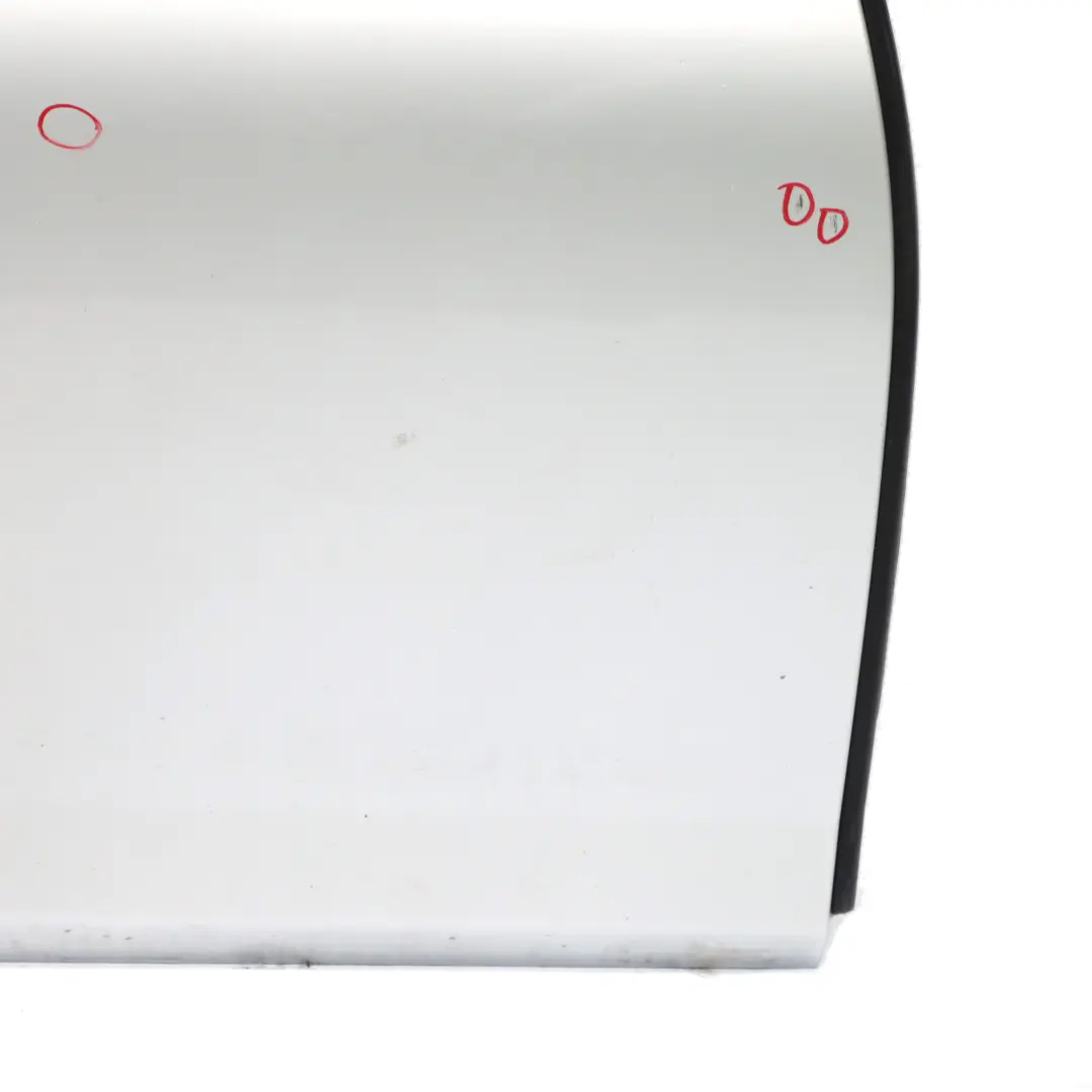Porta posteriore destra Titansilber Titan Silver Metallic - 354 per BMW F01 con numero di parte 7203980 BMW F01 Porta posteriore destra Titansilber Titan Silver Metallic - 354 - SKU 7203980-TS1 - Numero di parte 7203980