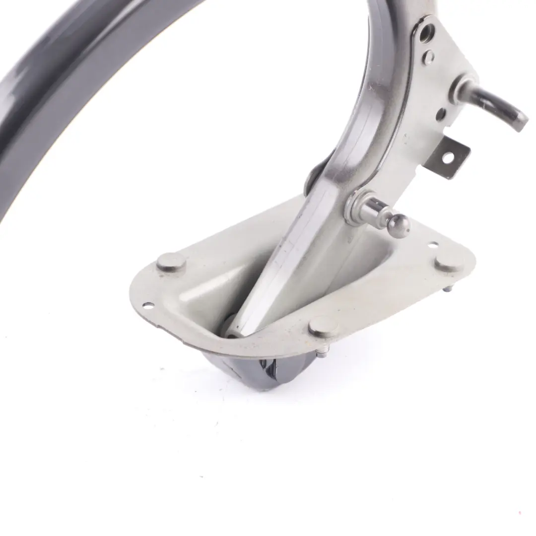 Cerniera Portellone Bagagliaio Sinistro Mineralgrau Grigio B39 per BMW F10 con numero di parte 7204237 BMW F10 Cerniera Portellone Bagagliaio Sinistro Mineralgrau Grigio B39 - SKU 7204237-MG1 - Numero di parte 7204237