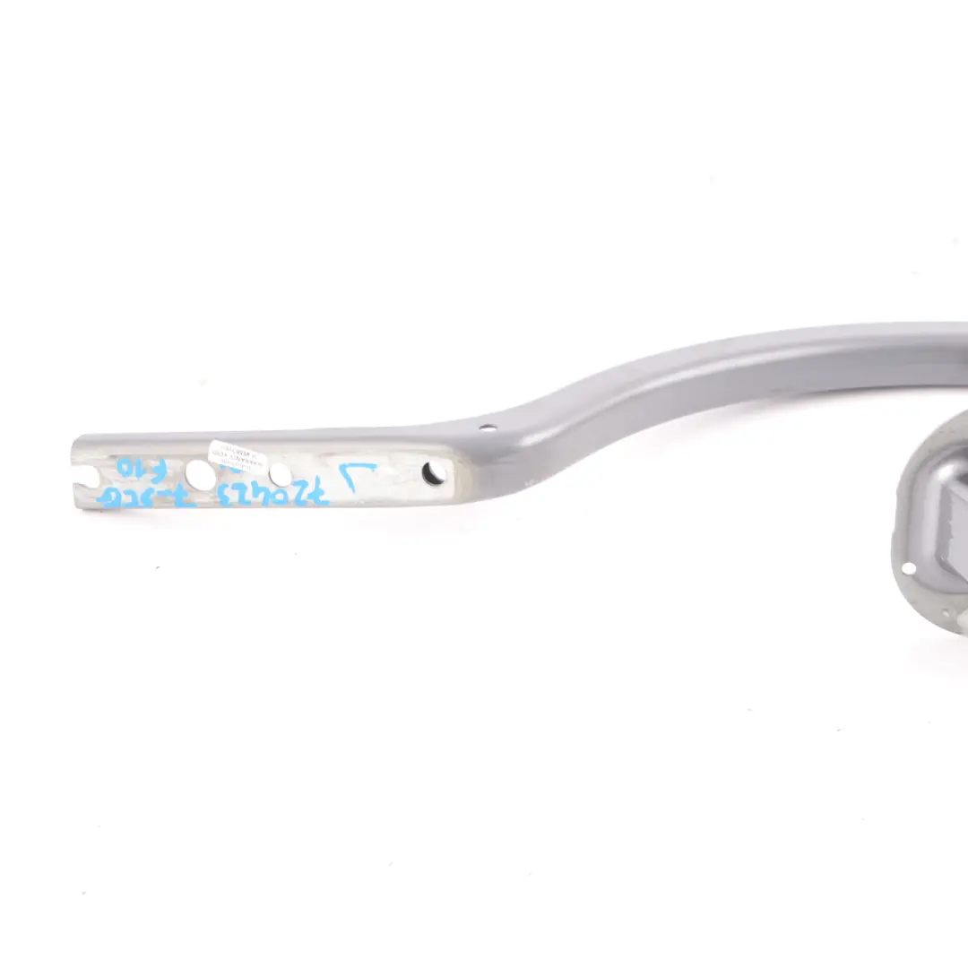 Charnière Couvercle Coffre Gauche Gris Sidéral – A52 pour BMW F10 à propos du numéro de pièce 7204237 BMW F10 Charnière Couvercle Coffre Gauche Gris Sidéral – A52 - SKU 7204237-SCG - Numéro de pièce 7204237