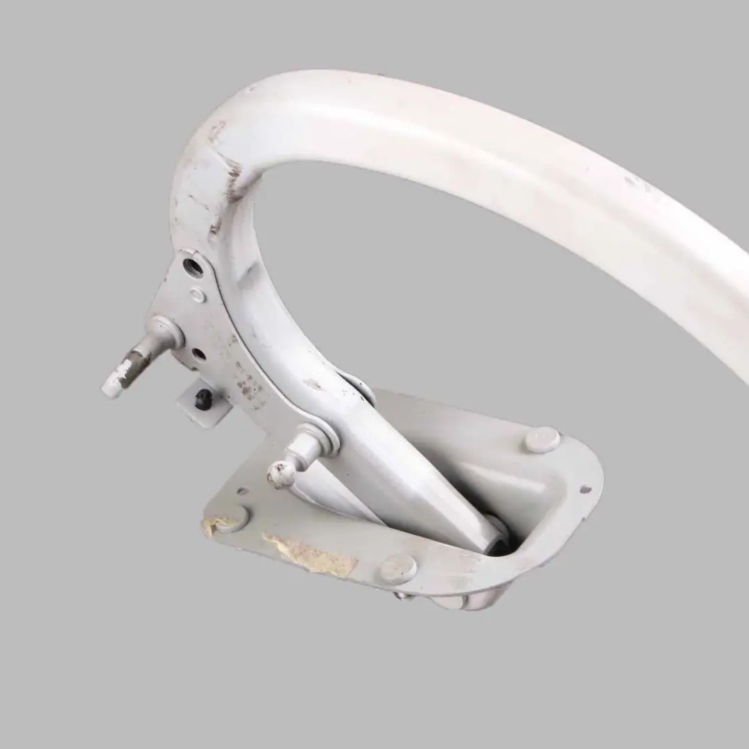 Cerniera Portellone Bagagliaio Destra Alpinweiss Bianco - 300 per BMW F10 con numero di parte 7204238 BMW F10 Cerniera Portellone Bagagliaio Destra Alpinweiss Bianco - 300 - SKU 7204238-AW1 - Numero di parte 7204238