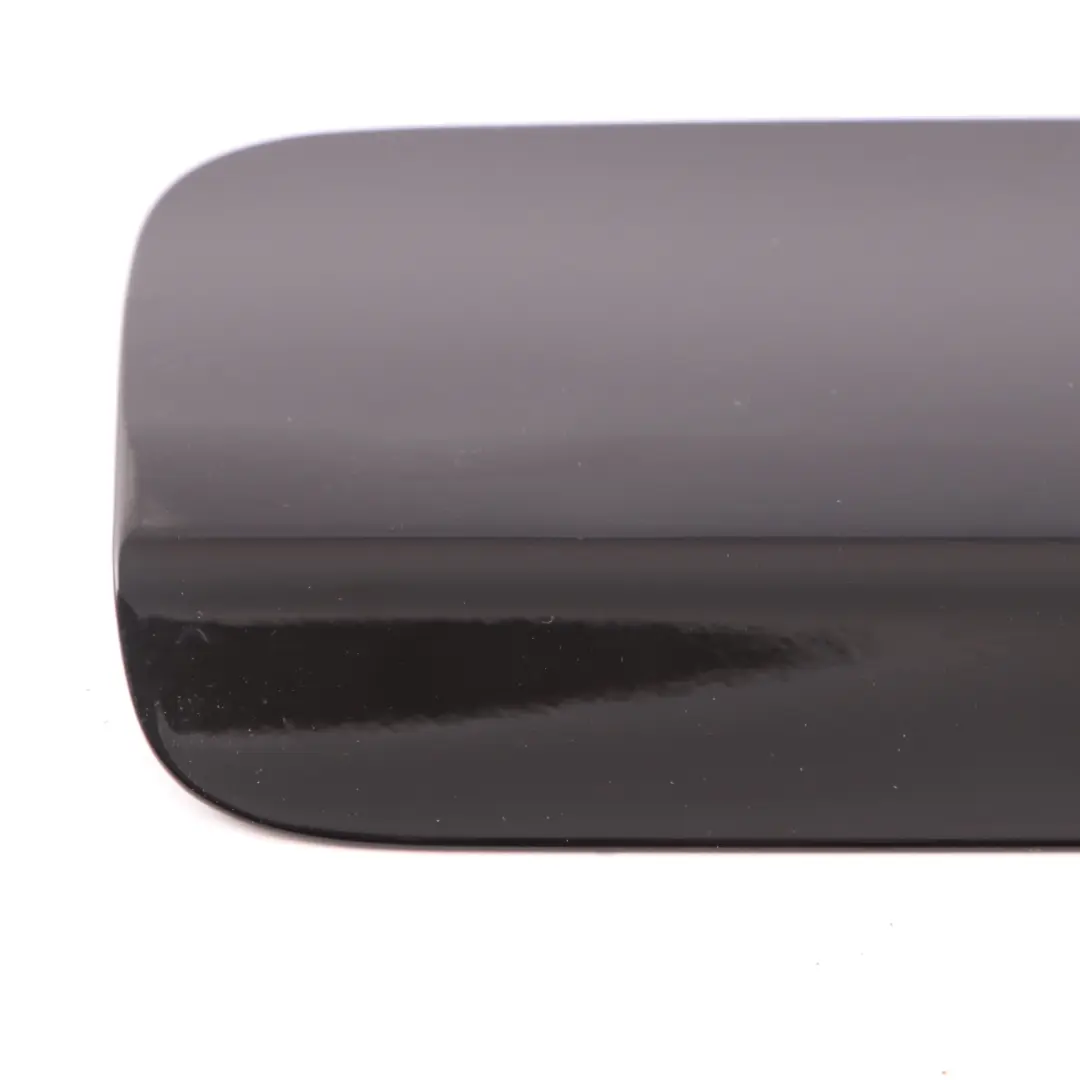 Filler Fill In Flap Schwarz 2 Black 668 to Fuel Cover BMW F10 LCI 1 with Part number 7204341 Fuel Cover BMW F10 LCI 1 Filler Fill In Flap Schwarz 2 Black 668 - SKU 7204341-SCH1 - Part number 7204341