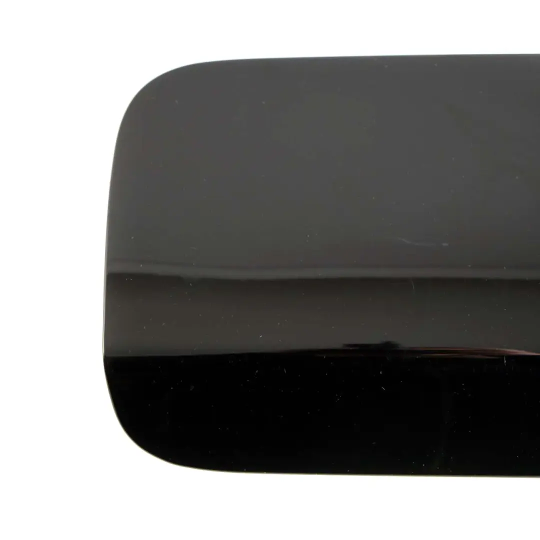 Tapa del tapón de llenado de combustible Schwarz 2 Negro - 668 para BMW F10 LCI con número de pieza 7204341 BMW F10 LCI Tapa del tapón de llenado de combustible Schwarz 2 Negro - 668 - SKU 7204341-SCH - Número de pieza 7204341