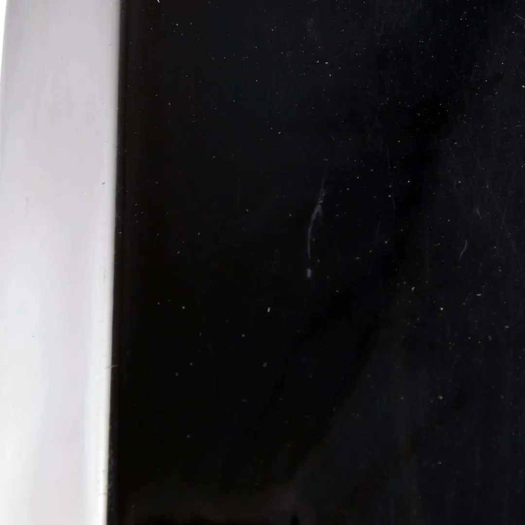 Tapa del tapón de llenado de combustible Schwarz 2 Negro - 668 para BMW F10 LCI con número de pieza 7204341 BMW F10 LCI Tapa del tapón de llenado de combustible Schwarz 2 Negro - 668 - SKU 7204341-SCH - Número de pieza 7204341