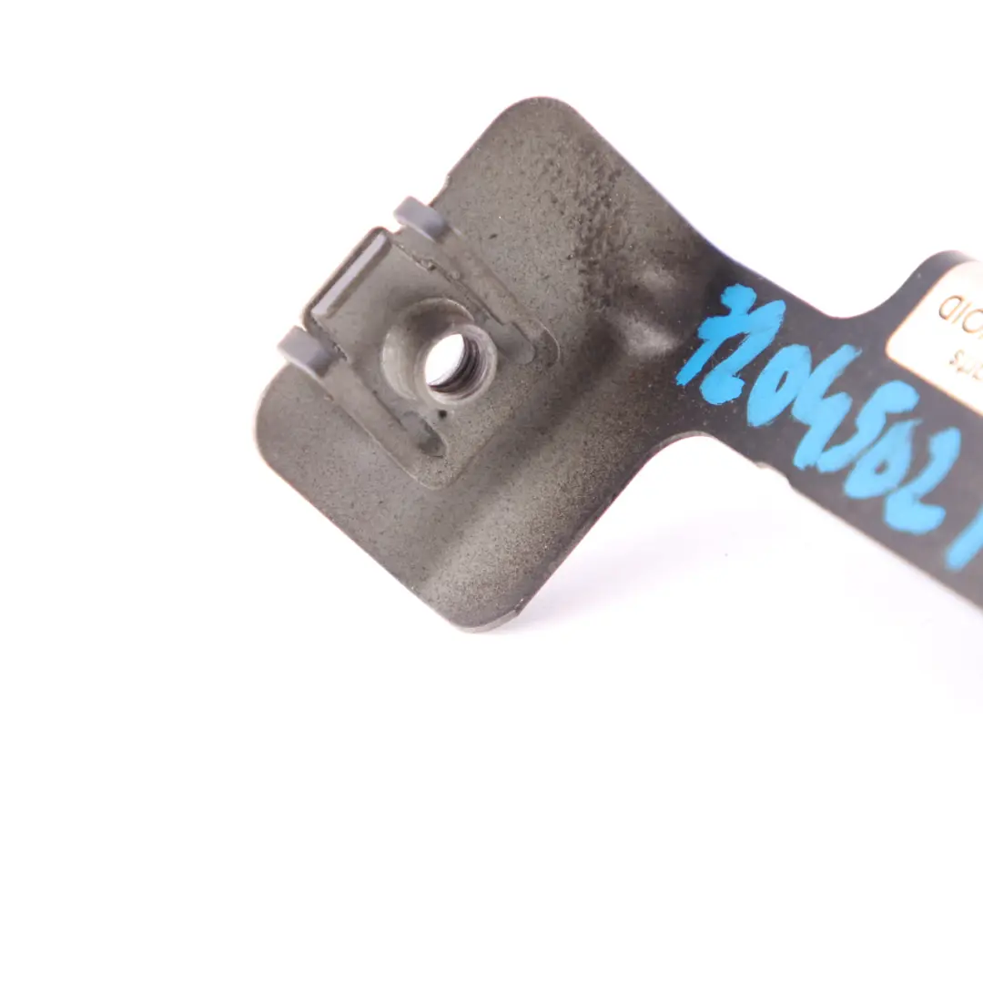 Fender Soporte de montaje de soporte pared delantera derecha para BMW F01 F02 con número de pieza 7204502 BMW F01 F02 Fender Soporte de montaje de soporte pared delantera derecha - SKU 7204502 - Número de pieza 7204502