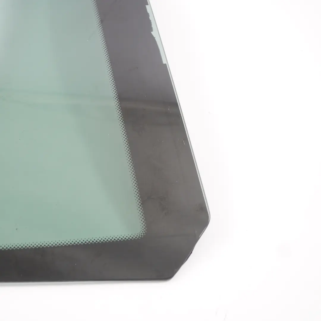 Szyba Drzwi Lewy Tył Czarna AS3 do BMW X3 F25 o numerze 7205601 BMW X3 F25 Szyba Drzwi Lewy Tył Czarna AS3 - SKU 7205601 - Numer Części 7205601