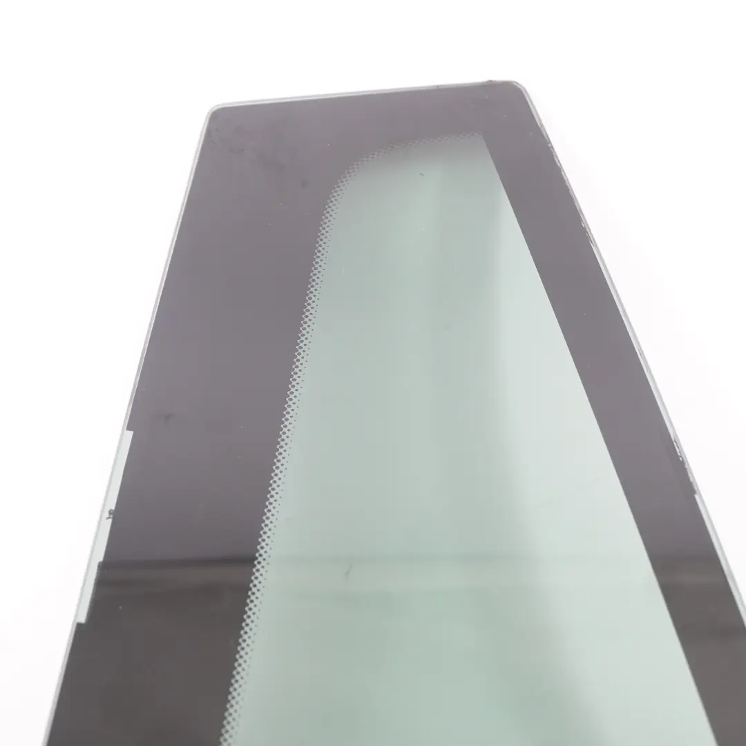 Vitrage Fixe Porte Arrière Droite Teinté Noir AS3 SSG pour BMW X3 F25 à propos du numéro de pièce 7205602 BMW X3 F25 Vitrage Fixe Porte Arrière Droite Teinté Noir AS3 SSG - SKU 7205602-1 - Numéro de pièce 7205602