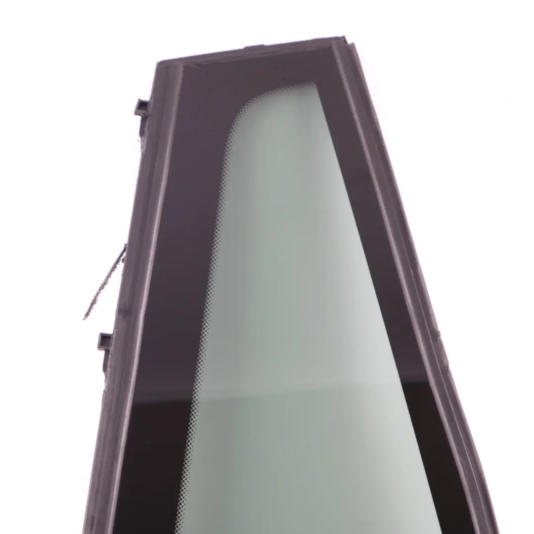 Vetro fisso porta posteriore destra colorato nero AS3 SSG per BMW X3 F25 con numero di parte 7205602 BMW X3 F25 Vetro fisso porta posteriore destra colorato nero AS3 SSG - SKU 7205602 - Numero di parte 7205602