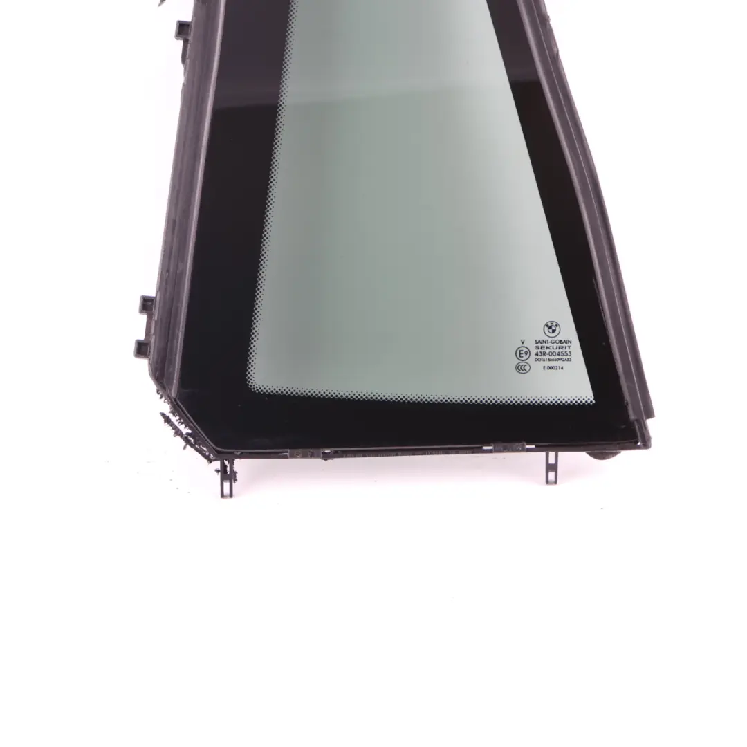 Cristal Fijo Puerta Trasera Derecha Tintado Negro AS3 SSG para BMW X3 F25 con número de pieza 7205602 BMW X3 F25 Cristal Fijo Puerta Trasera Derecha Tintado Negro AS3 SSG - SKU 7205602 - Número de pieza 7205602