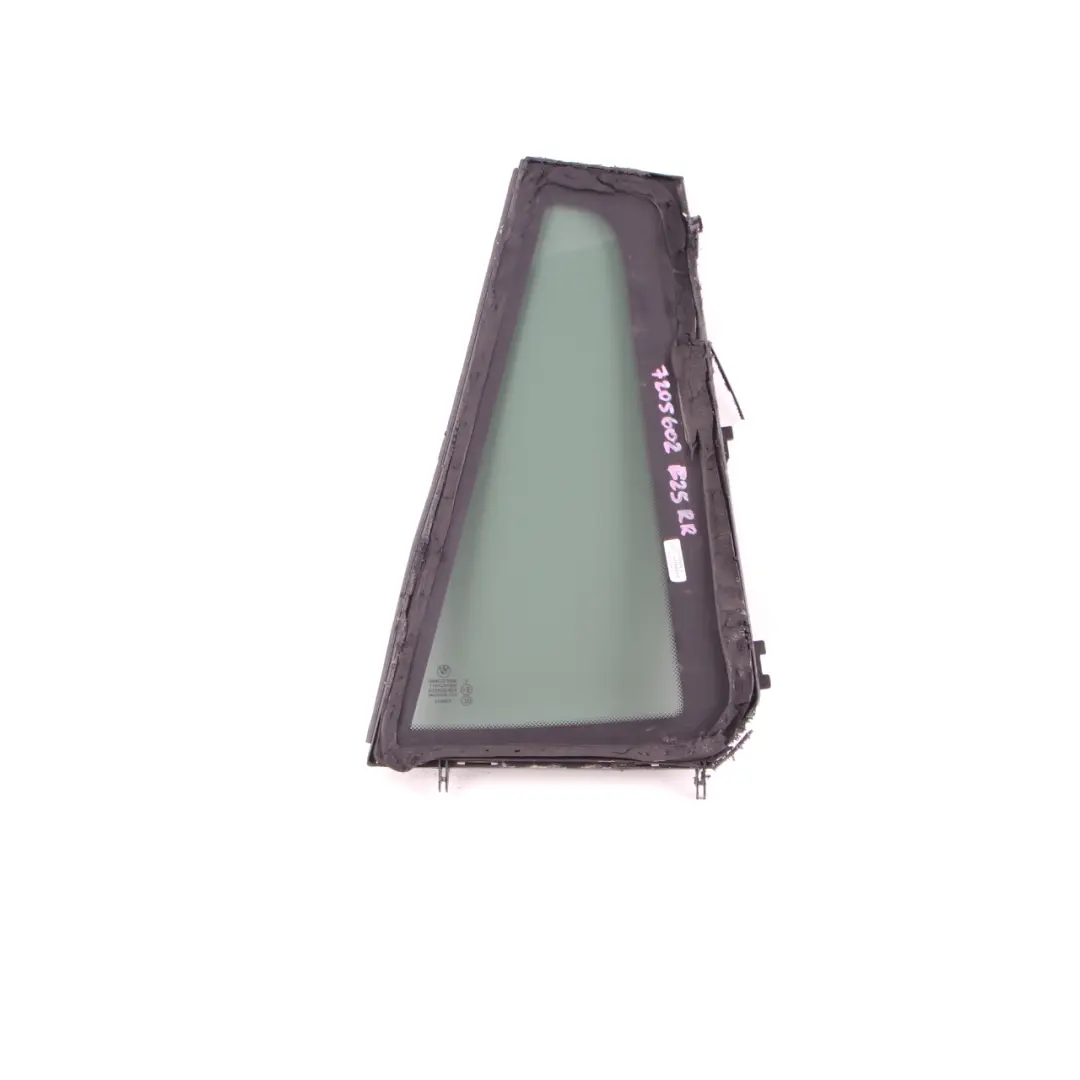 Vetro fisso porta posteriore destra colorato nero AS3 SSG per BMW X3 F25 con numero di parte 7205602 BMW X3 F25 Vetro fisso porta posteriore destra colorato nero AS3 SSG - SKU 7205602 - Numero di parte 7205602