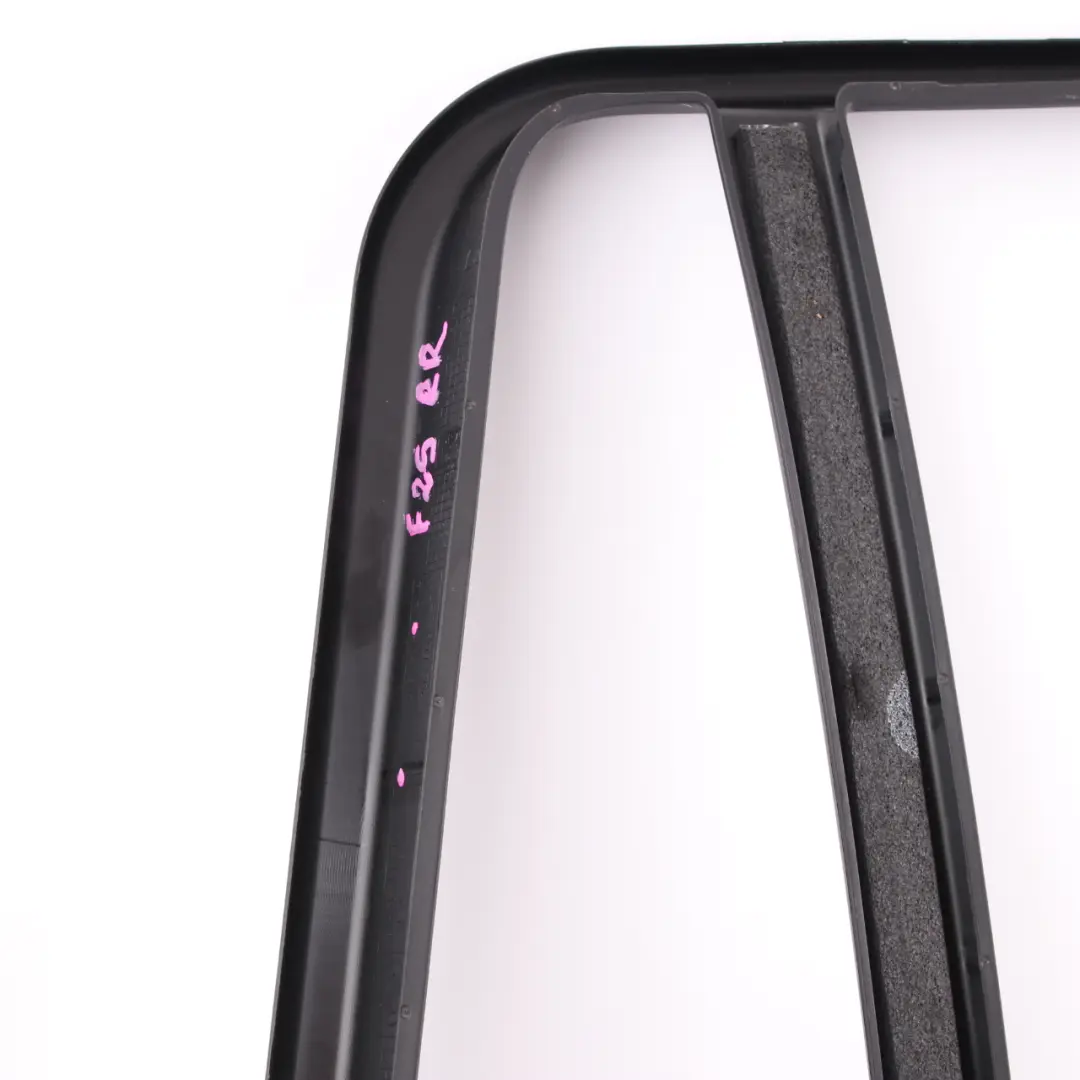 BMW X3 F25 Telaio Finestrino Porta Posteriore Destro O/S Trim Cover Nero - SKU 7205606 - Numero di parte 7205606