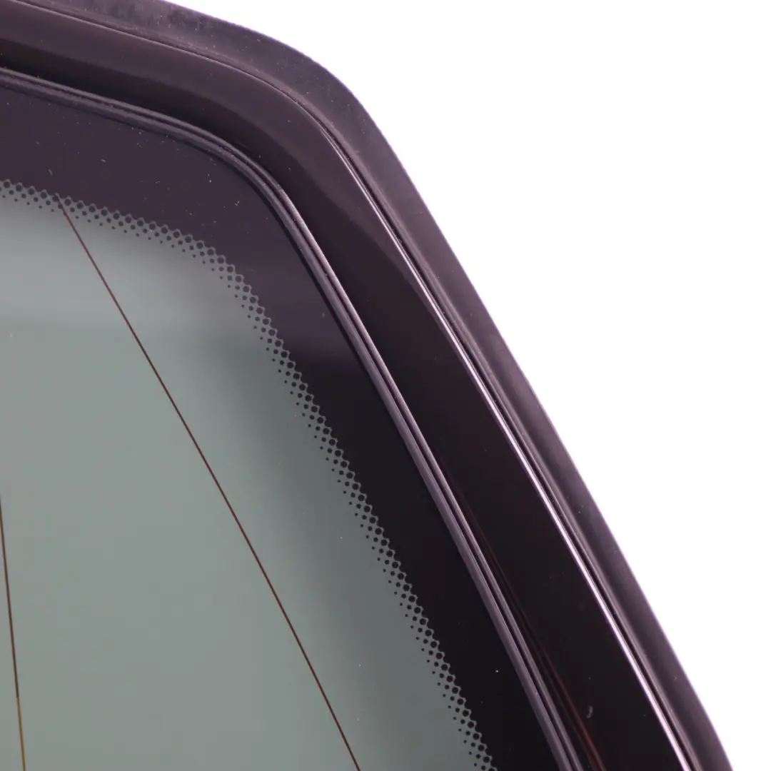 Vetro laterale fisso posteriore sinistro AS3 nero lucido per BMW X3 F25 con numero di parte 7205663 BMW X3 F25 Vetro laterale fisso posteriore sinistro AS3 nero lucido - SKU 7205663 - Numero di parte 7205663