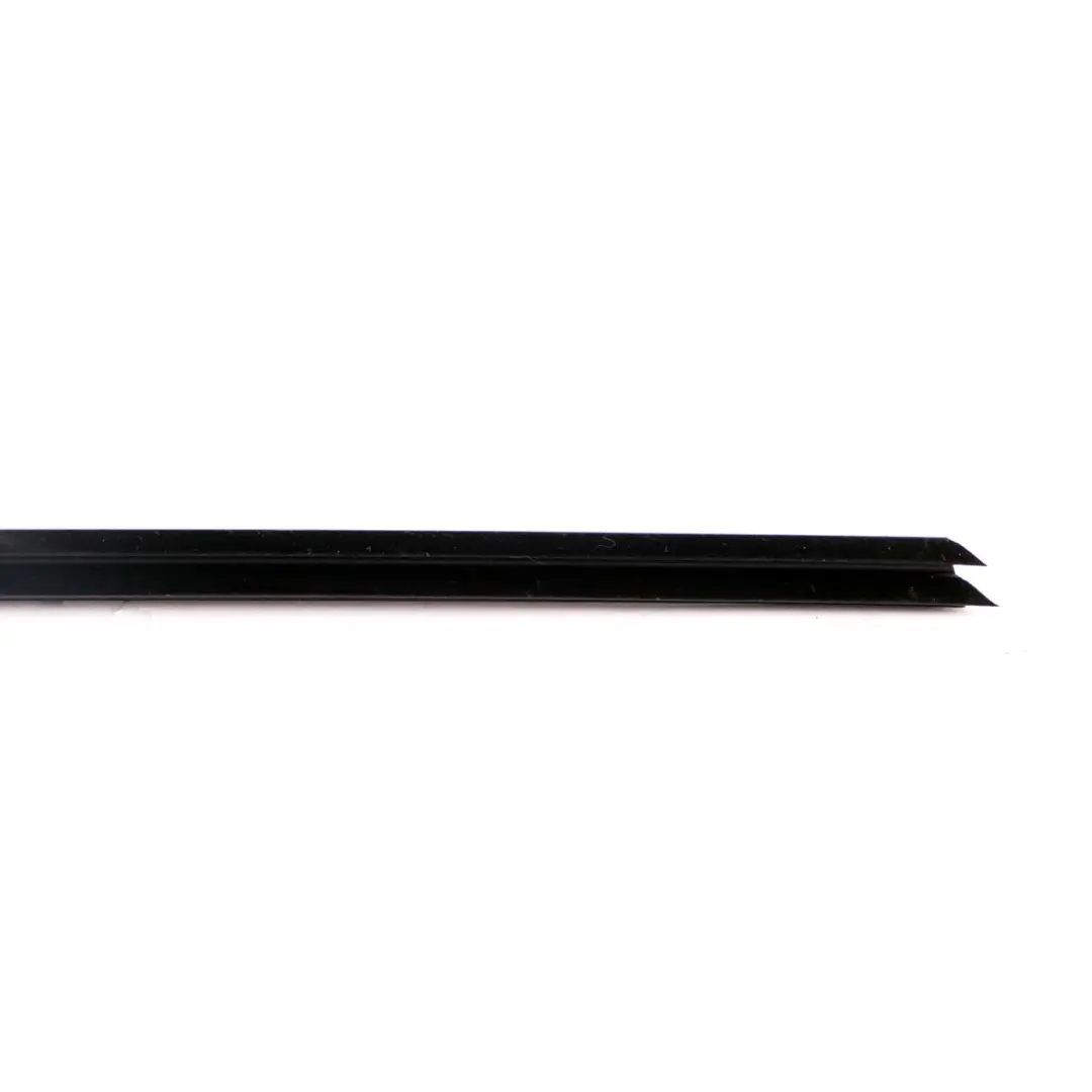 BMW X3 F25 Joint canal l'intérieur porte bande garniture avant droite - SKU 7205718 - Numéro de pièce 7205718