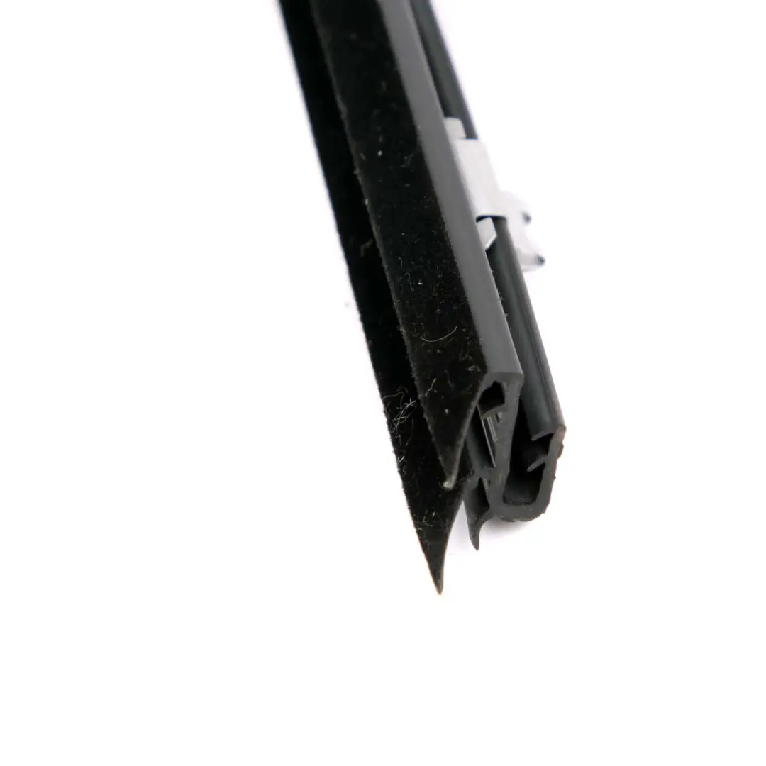 Sellado Interior Puerta Delantera Derecha Tira Embellecedor para BMW X3 F25 con número de pieza 7205718 BMW X3 F25 Sellado Interior Puerta Delantera Derecha Tira Embellecedor - SKU 7205718 - Número de pieza 7205718