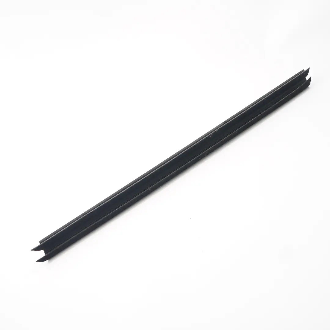 Garniture de Porte Intérieur Bavette Arrière Gauche Noir pour BMW X3 F25 à propos du numéro de pièce 7205735 BMW X3 F25 Garniture de Porte Intérieur Bavette Arrière Gauche Noir - SKU 7205735 - Numéro de pièce 7205735