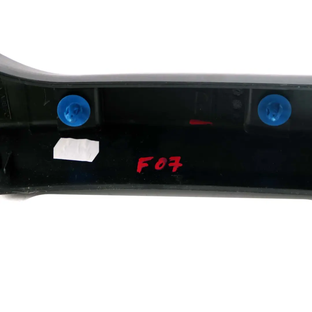 Cubierta Maletero Trasero Derecho Inferior Negro Gran Turismo 7201656 para BMW F07 con número de pieza 7205824 BMW F07 Cubierta Maletero Trasero Derecho Inferior Negro Gran Turismo 7201656 - SKU 7205824 - Número de pieza 7205824