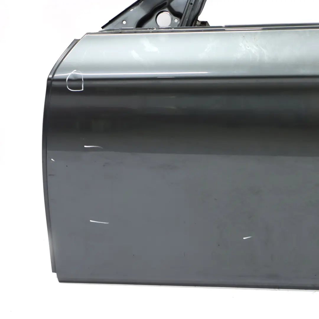 Porta anteriore sinistra F11 Mineralgrau Grigio minerale - B39 per BMW F10 con numero di parte 7206107 BMW F10 Porta anteriore sinistra F11 Mineralgrau Grigio minerale - B39 - SKU 7206107-MG - Numero di parte 7206107