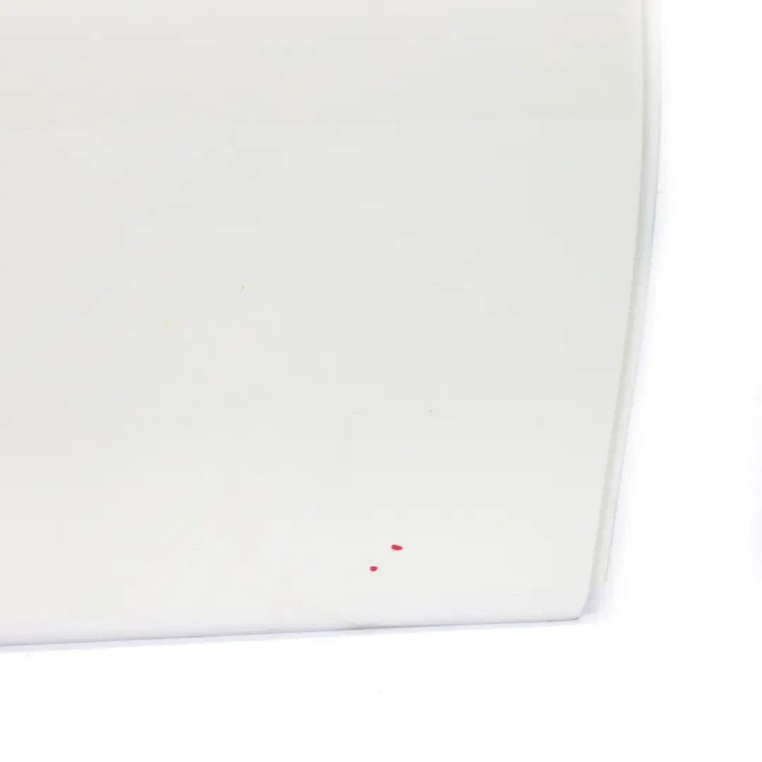 Porta anteriore destra F11 Alpinweiss Alpine White 3 - 300 per BMW F10 con numero di parte 7206108 BMW F10 Porta anteriore destra F11 Alpinweiss Alpine White 3 - 300 - SKU 7206108-AW1 - Numero di parte 7206108