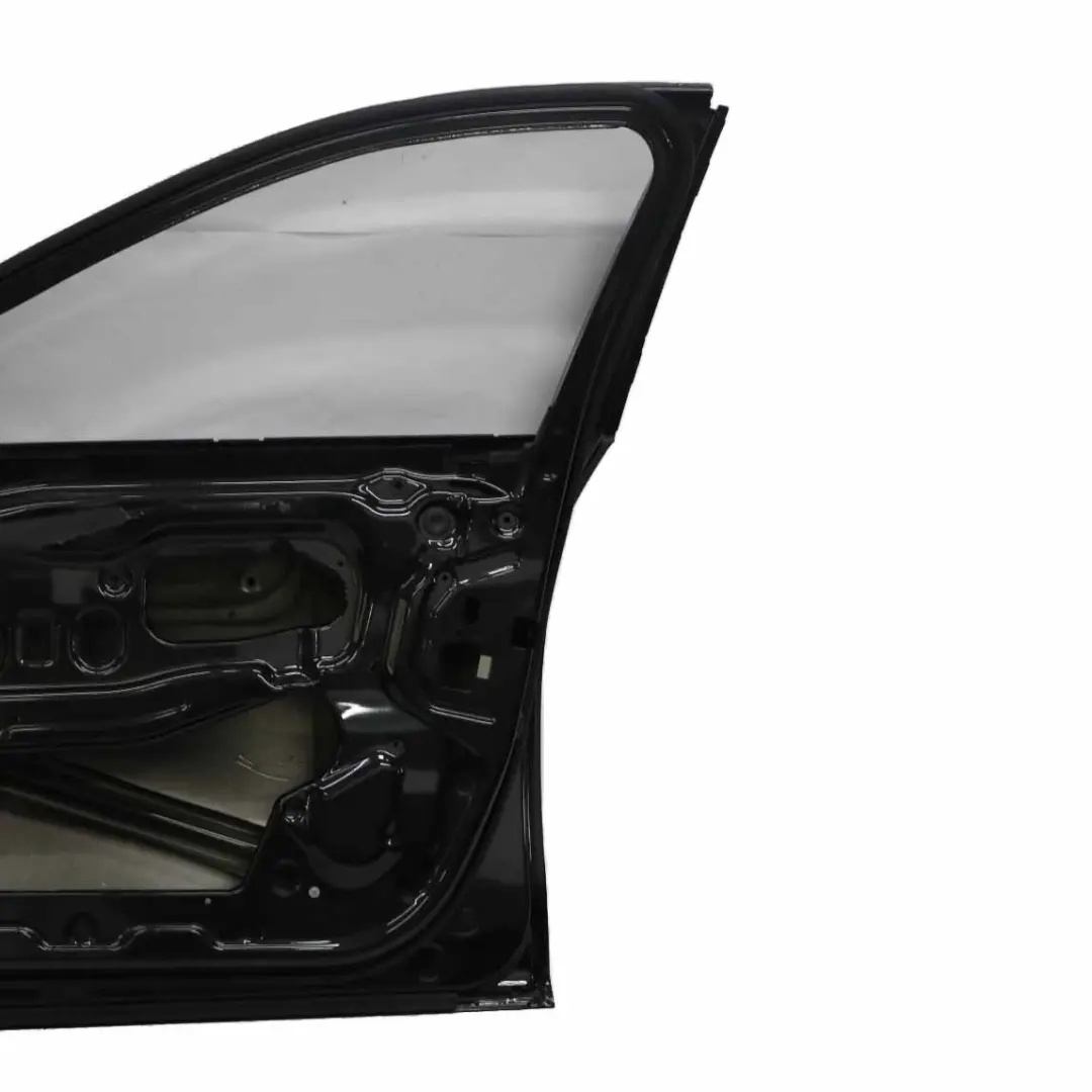 Puerta Delantera Derecha F11 Zafiro Negro Metalizado - 475 para BMW F10 con número de pieza 7206108 BMW F10 Puerta Delantera Derecha F11 Zafiro Negro Metalizado - 475 - SKU 7206108-BS2 - Número de pieza 7206108