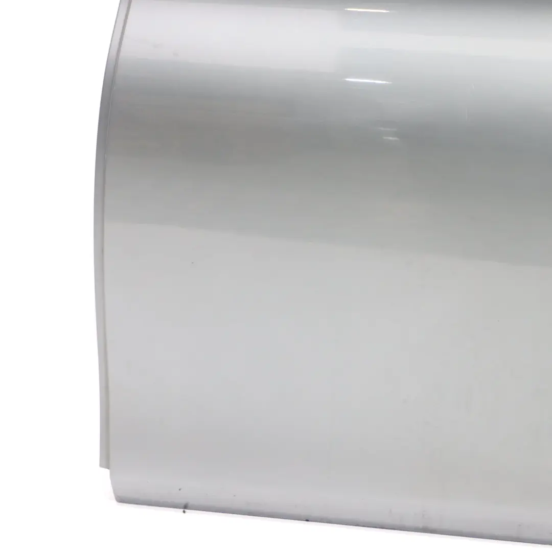 Puerta Trasera Izquierda Spacegrau Space Grau Metallic - A52 para BMW F10 con número de pieza 7206113 BMW F10 Puerta Trasera Izquierda Spacegrau Space Grau Metallic - A52 - SKU 7206113-SCG1 - Número de pieza 7206113