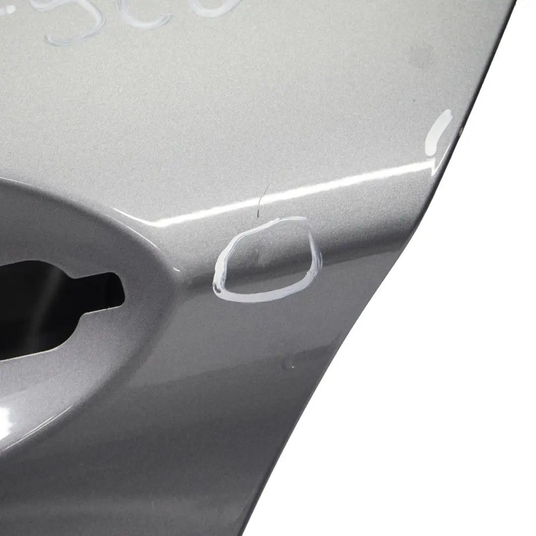 Puerta Trasera Izquierda Spacegrau Space Grau Metallic - A52 para BMW F10 con número de pieza 7206113 BMW F10 Puerta Trasera Izquierda Spacegrau Space Grau Metallic - A52 - SKU 7206113-SCG - Número de pieza 7206113