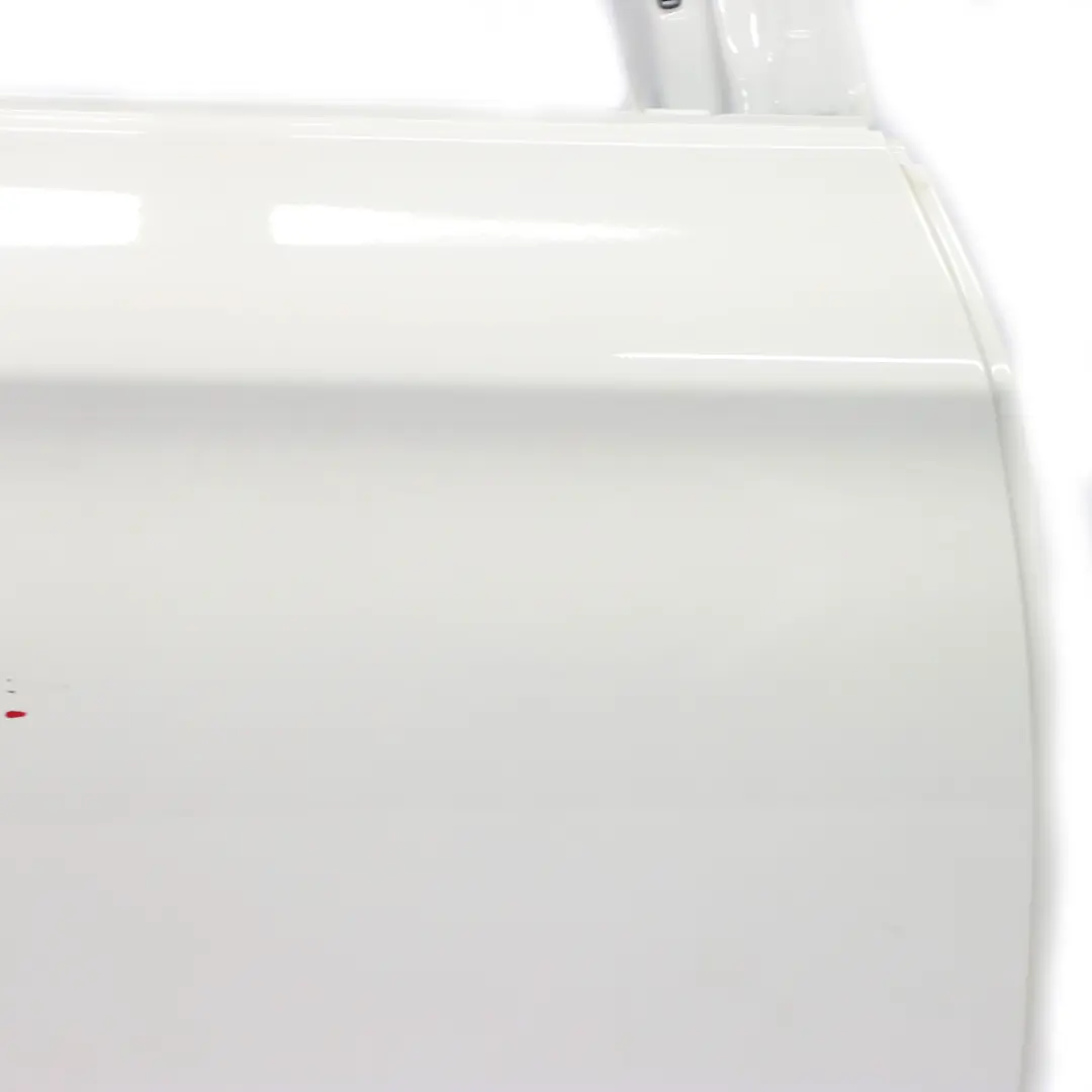 Puerta Trasera Derecha Alpinweiss Alpine Blanco 3 - 300 para BMW F10 con número de pieza 7206114 BMW F10 Puerta Trasera Derecha Alpinweiss Alpine Blanco 3 - 300 - SKU 7206114-AW - Número de pieza 7206114