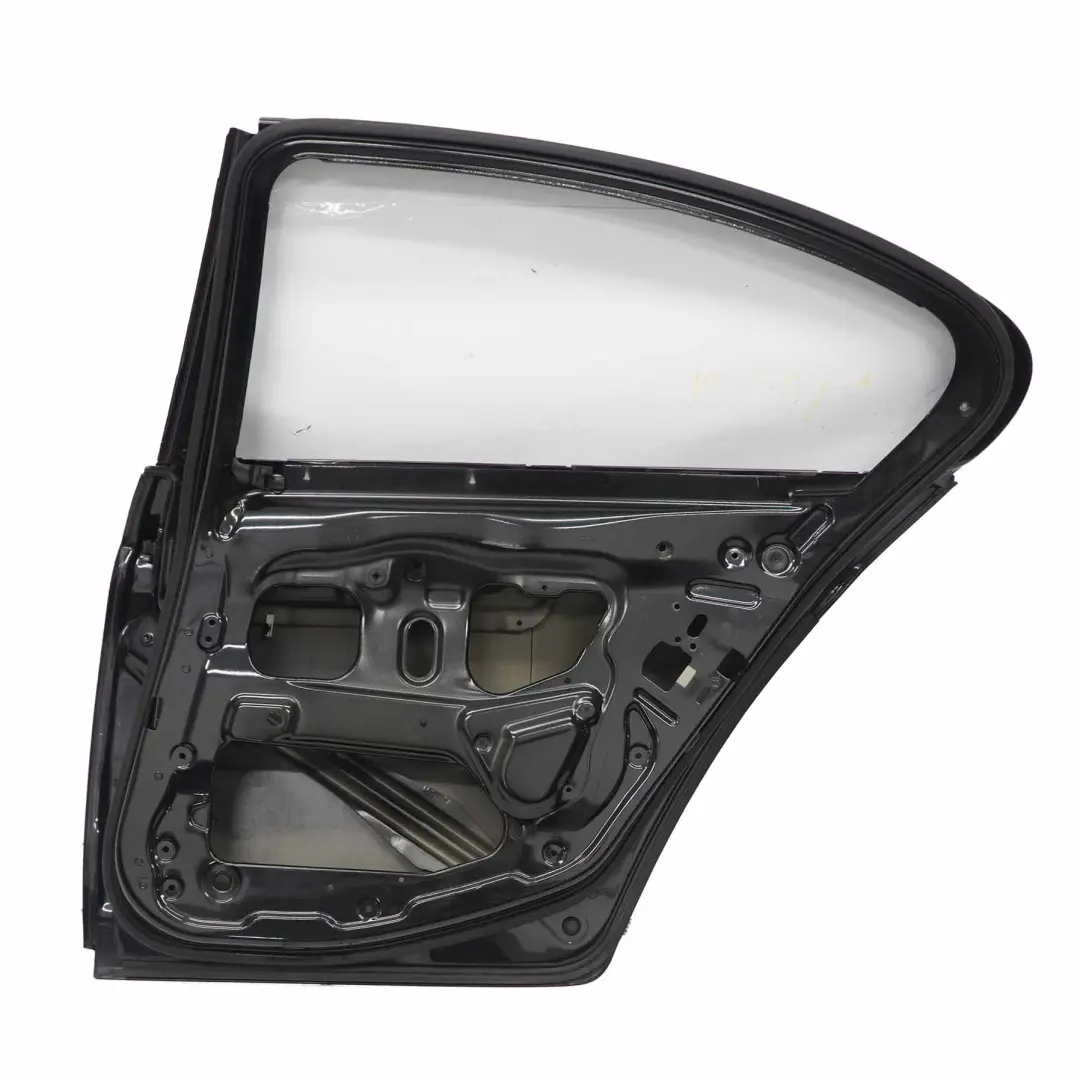 Puerta Trasera Derecha Zafiro Negro Metalizado - 475 para BMW F10 con número de pieza 7206114 BMW F10 Puerta Trasera Derecha Zafiro Negro Metalizado - 475 - SKU 7206114-BS2 - Número de pieza 7206114