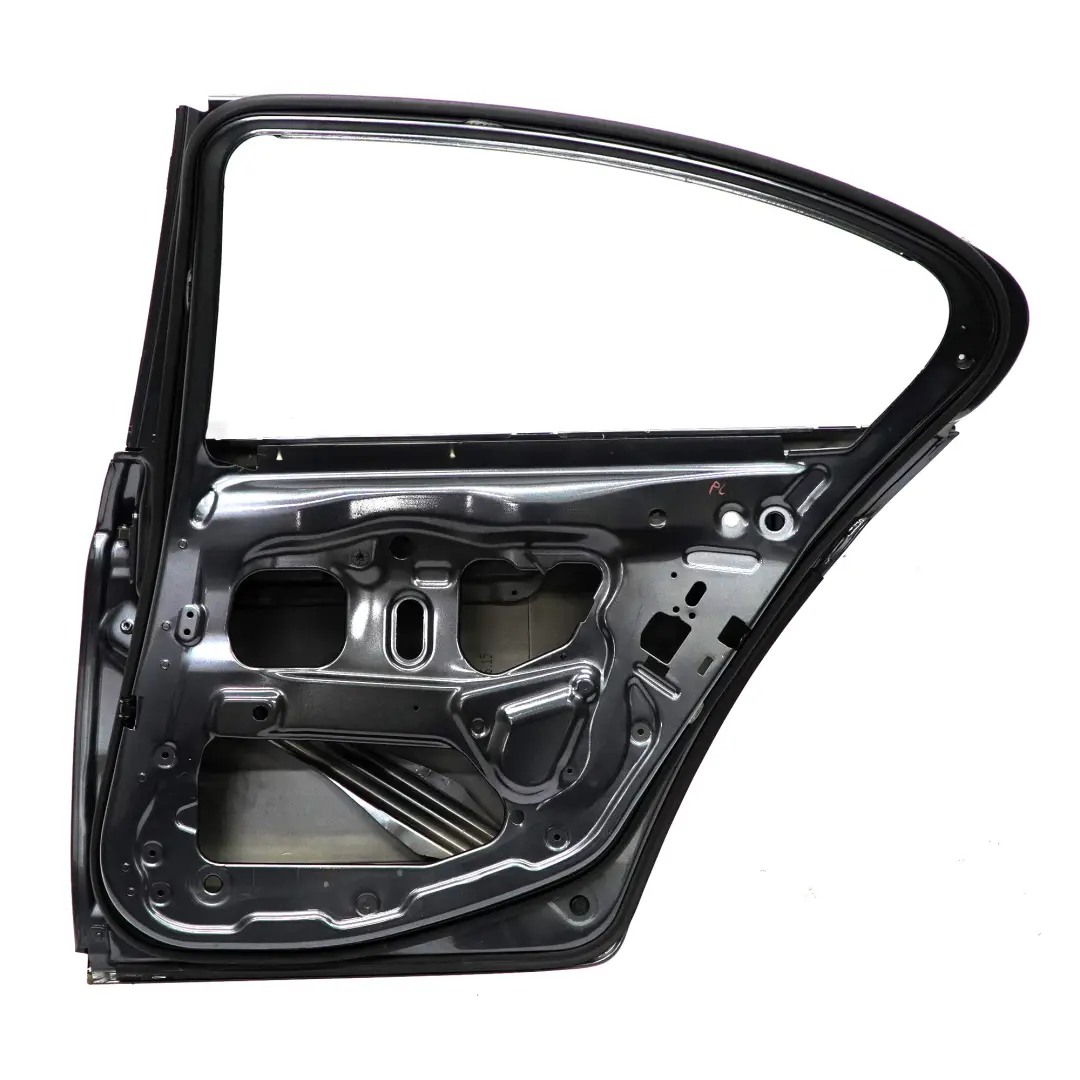 Drzwi Prawe Przednie Mineralgrau Szary Metalik - B39 do BMW F10 o numerze 7206114 BMW F10 Drzwi Prawe Przednie Mineralgrau Szary Metalik - B39 - SKU 7206114-MG - Numer Części 7206114