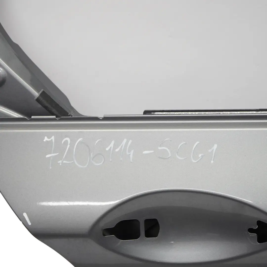 Puerta Trasera Derecha Spacegrau Gris Espacial Metalizado - A52 para BMW F10 con número de pieza 7206114 BMW F10 Puerta Trasera Derecha Spacegrau Gris Espacial Metalizado - A52 - SKU 7206114-SCG1 - Número de pieza 7206114