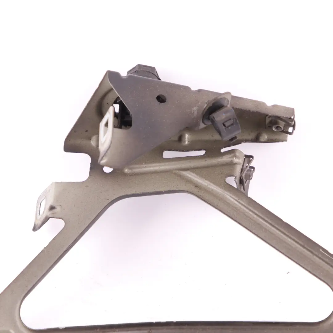 BMW F01 F02 Fender Mounting Bracket Holder Wall Front Right O/S 7184180 - SKU 7207186 - Part number 7207186