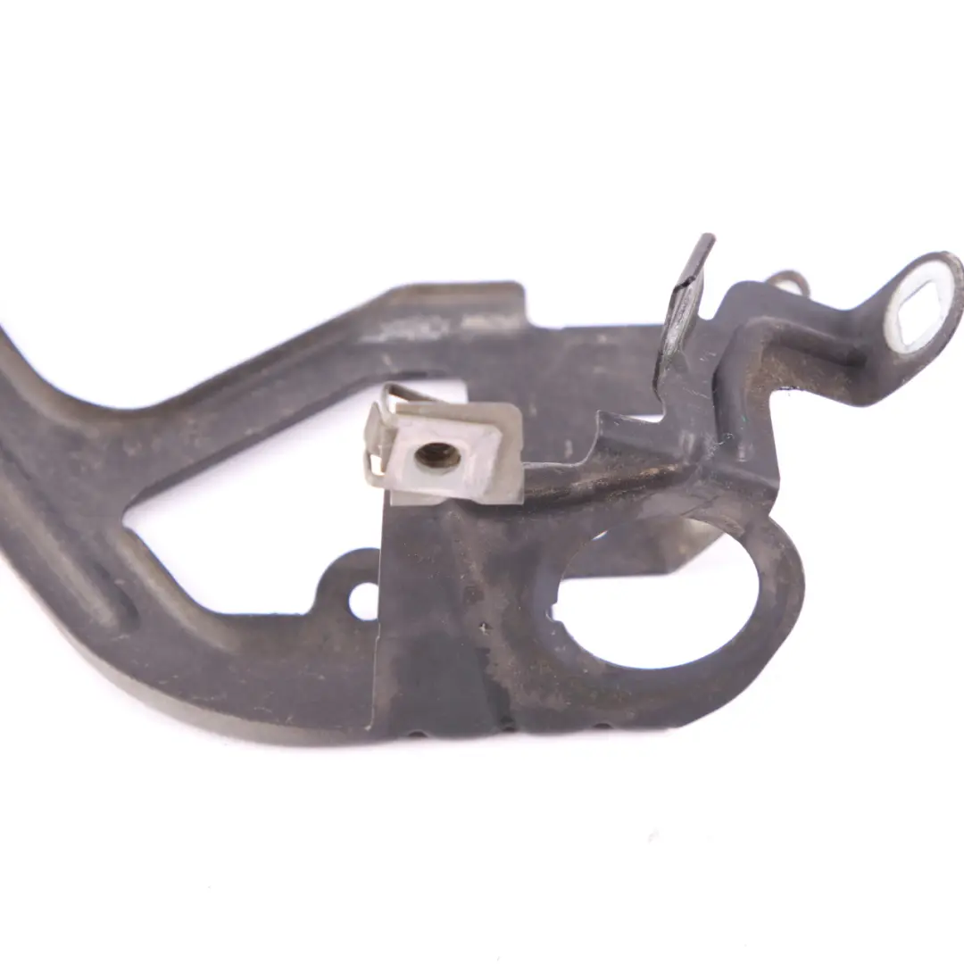 Bracket Holder BMW F10 F11 Front Right Support Panel Fender Schwarz 2 Black 668 to with Part number 7207209 Bracket Holder BMW F10 F11 Front Right Support Panel Fender Schwarz 2 Black 668 - SKU 7207209-SCH - Part number 7207209