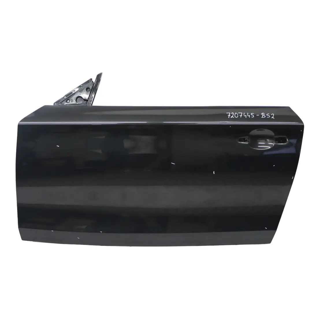Puerta Delantera Izquierda Negro Zafiro Metálico - 475 para BMW E81 E82 E88 con número de pieza 7207445 BMW E81 E82 E88 Puerta Delantera Izquierda Negro Zafiro Metálico - 475 - SKU 7207445-BS2 - Número de pieza 7207445