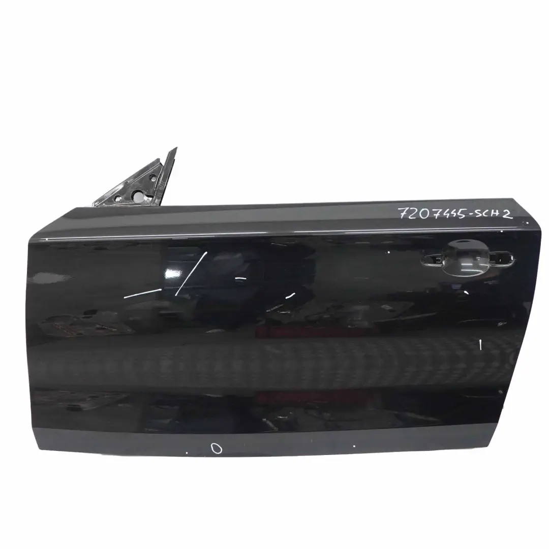 Porta Anteriore Sinistra Schwarz Nero - 668 per BMW E81 E82 E88 con numero di parte 7207445 BMW E81 E82 E88 Porta Anteriore Sinistra Schwarz Nero - 668 - SKU 7207445-SCH2 - Numero di parte 7207445
