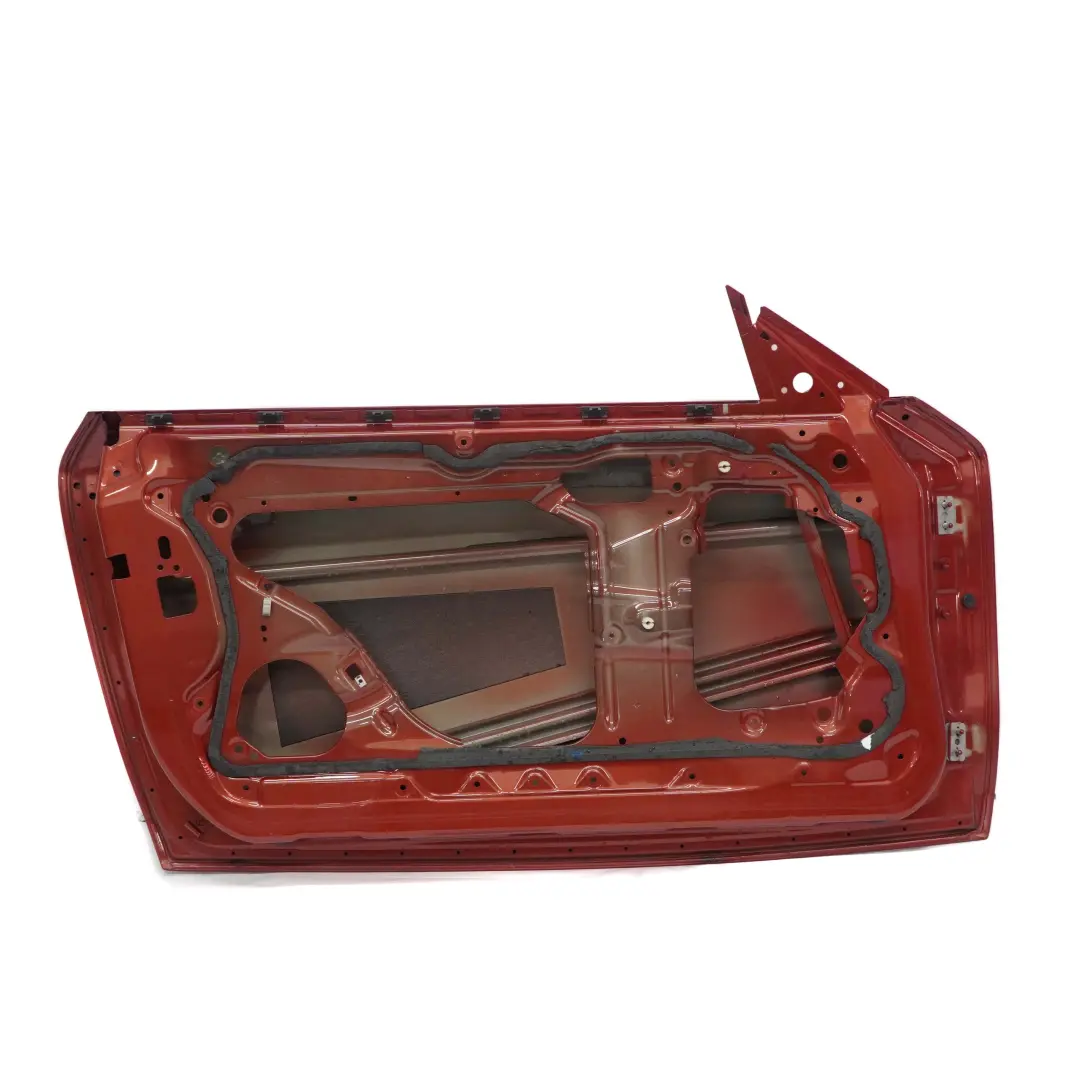 Puerta Delantera Izquierda Sedonarot Sedona Red Metallic - A79 para BMW E81 E82 E88 con número de pieza 7207445 BMW E81 E82 E88 Puerta Delantera Izquierda Sedonarot Sedona Red Metallic - A79 - SKU 7207445-SED2 - Número de pieza 7207445