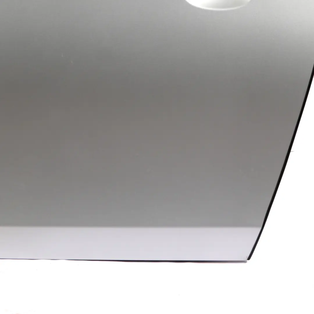 Door Front Left N/S Titansilber Titan Silver Metallic - 354 to BMW 1 E81 E82 E88 with Part number 7207445 BMW 1 E81 E82 E88 Door Front Left N/S Titansilber Titan Silver Metallic - 354 - SKU 7207445-TS3 - Part number 7207445