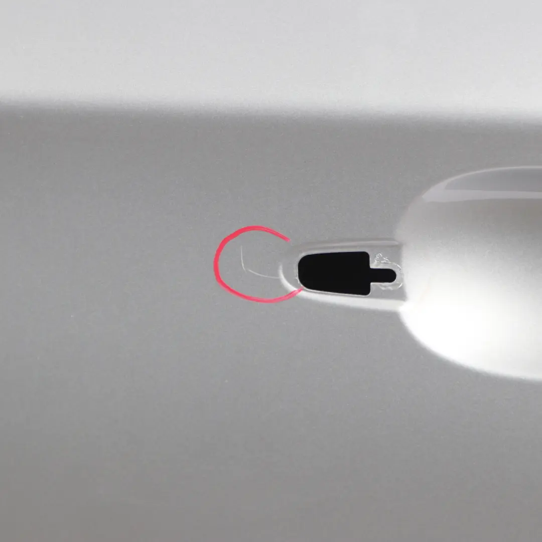 Door Front Left N/S Titansilber Titan Silver Metallic - 354 to BMW 1 E81 E82 E88 with Part number 7207445 BMW 1 E81 E82 E88 Door Front Left N/S Titansilber Titan Silver Metallic - 354 - SKU 7207445-TS3 - Part number 7207445