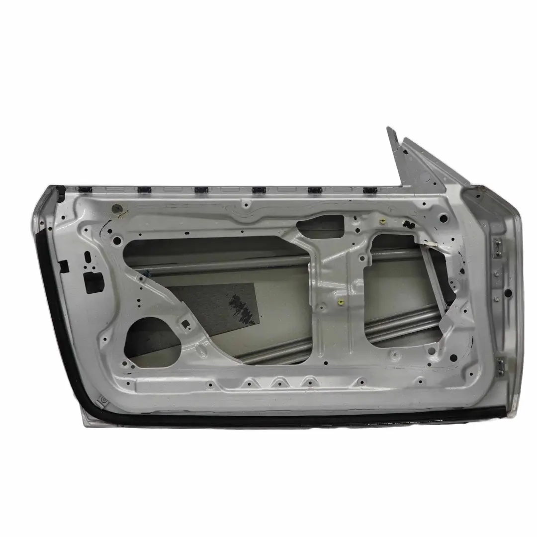 Door Front Left N/S Titansilber Titan Silver Metallic - 354 to BMW E81 E82 E88 with Part number 7207445 BMW E81 E82 E88 Door Front Left N/S Titansilber Titan Silver Metallic - 354 - SKU 7207445-TS5 - Part number 7207445