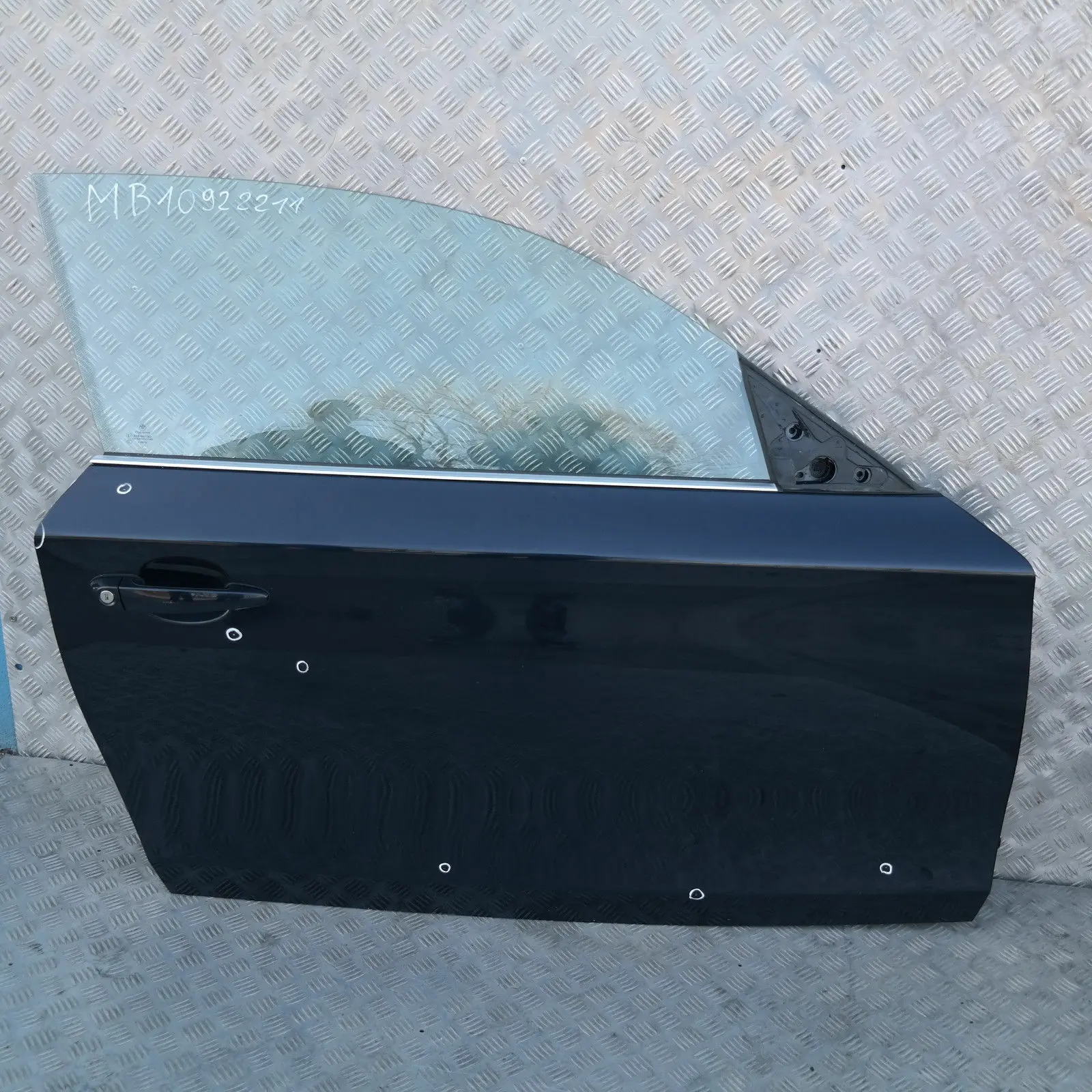 BMW 1 SERIES E81 E82 E88 Door front right O/S Monacoblau Blue Metallic A35