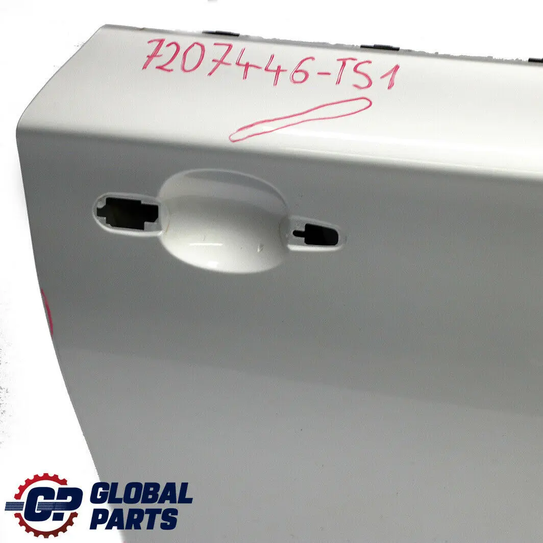 Porta Anteriore Destra Argento-Titanio Argento Metallico per BMW E81 E82 E88 con numero di parte 7207446 BMW E81 E82 E88 Porta Anteriore Destra Argento-Titanio Argento Metallico - SKU 7207446-TS1 - Numero di parte 7207446