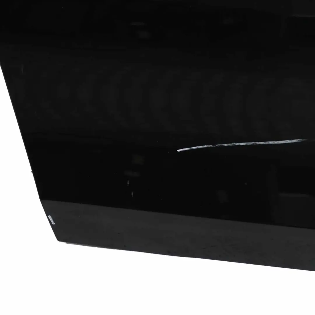 Porta Anteriore Destra Black Sapphire Nero Metallico - 475 per BMW E81 E82 E88 con numero di parte 7207446 BMW E81 E82 E88 Porta Anteriore Destra Black Sapphire Nero Metallico - 475 - SKU 7207446-BS - Numero di parte 7207446